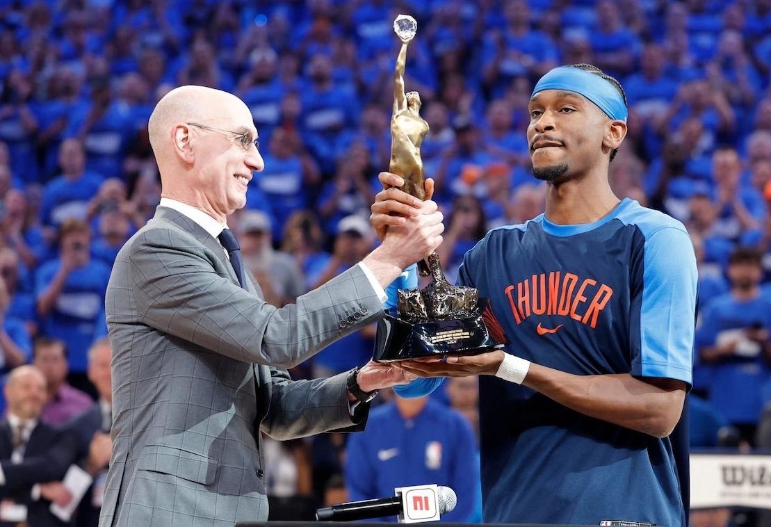 包含亚特兰大加时末段复出首秀,志在NBA季后赛名次提升,震撼外界,年轻球员得到机会的词条